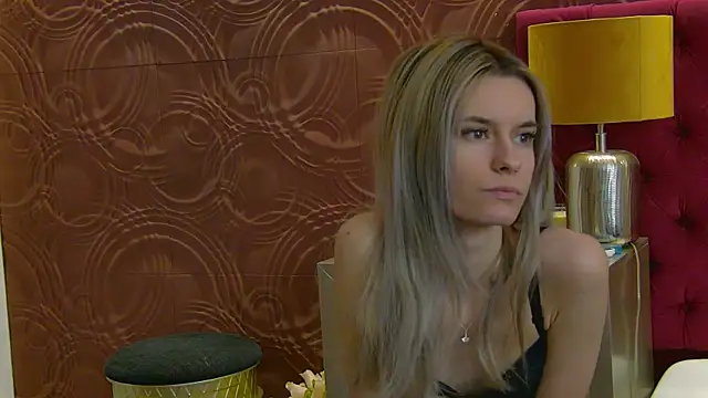 RoxanneJoy online show from January 10, 5:09 am