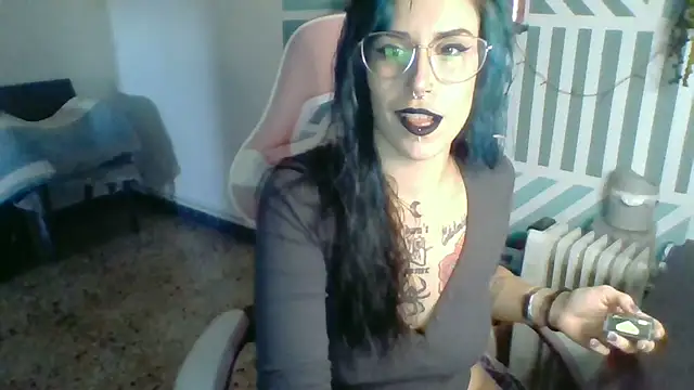 blackrose1997 online show from December 5, 2:25 pm