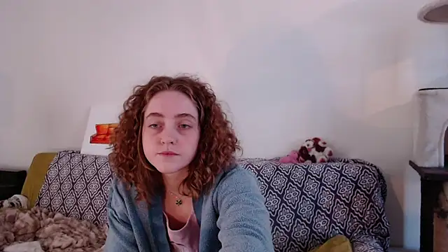 DeliaBlew online show from January 18, 4:11 pm