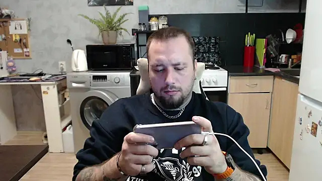 Snapshot of Sukuna_Ryoumen chatting on December 1, 3:39 pm Sukuna Ryoumen online show from December 1, 3:39 pm