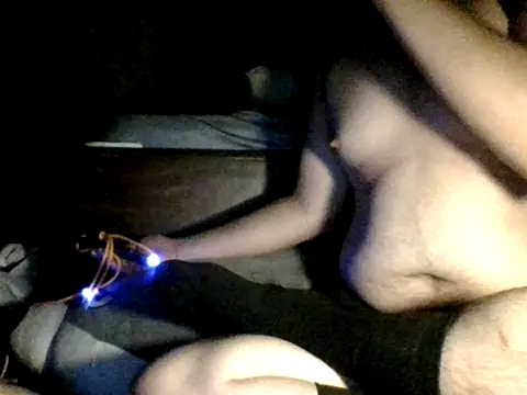 CoupleHiF online show from April 26, 3:32 pm