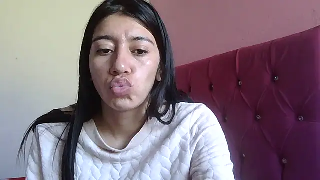 TaylorLove- online show from December 16, 1:05 pm