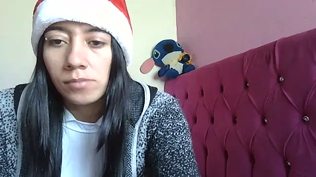 TaylorLove- online show from December 18, 2:23 pm