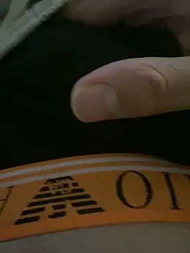 Snapshot of Magicboysz chatting on December 2, 6:03 pm Magicboysz online show from December 2, 6:03 pm