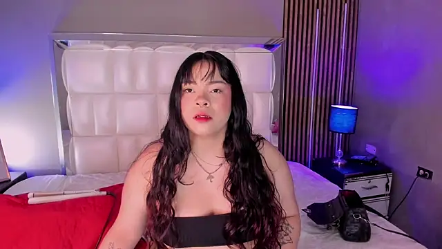 xCharlotte 20 online show from February 22, 8:29 pm