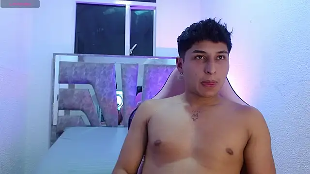 Nickyyho online show from December 1, 3:00 am