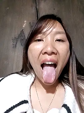 Snapshot of Minsssa20 chatting on February 23, 10:12 am Minsssa20 online show from February 23, 10:12 am