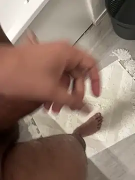 grosqueue3838 online show from November 30, 4:22 pm