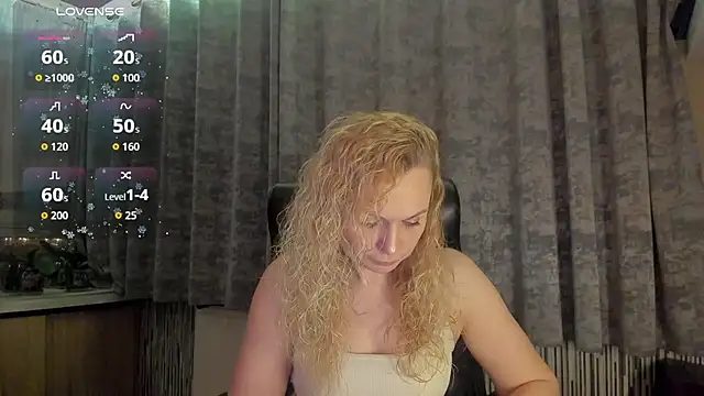 LanaLight x online show from April 10, 8:35 pm