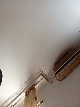 gatitachula93 online show from April 12, 12:54 pm