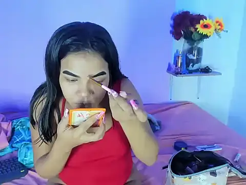 Snapshot of 18teenssexy chatting on December 2, 11:26 am 18teenssexy online show from December 2, 11:26 am