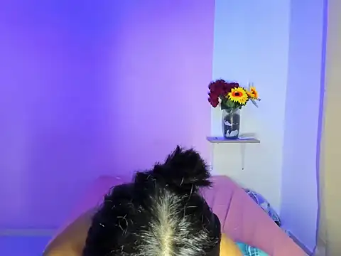 18teenssexy online show from December 13, 7:53 pm