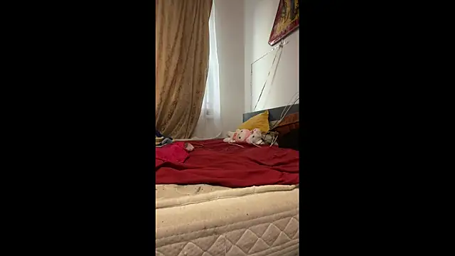 screamm lolalitaa online show from December 22, 9:50 am