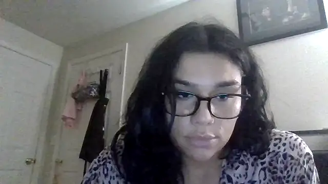 lunabellaX0 online show from December 3, 11:14 pm