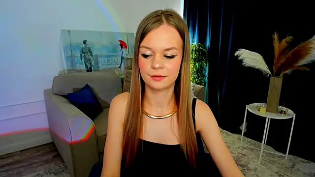 MidnighteAura online show from April 16, 11:33 am