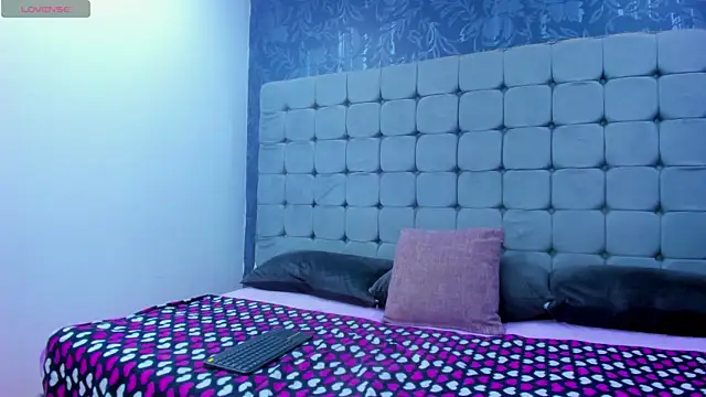 Messy Karol  online show from December 3, 1:53 pm