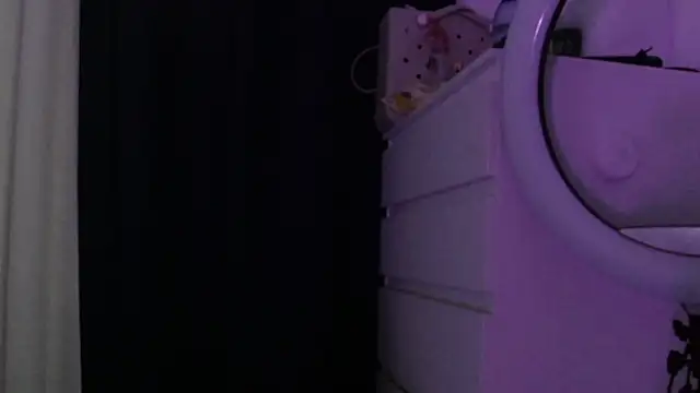 LucyRayy online show from February 12, 8:04 pm