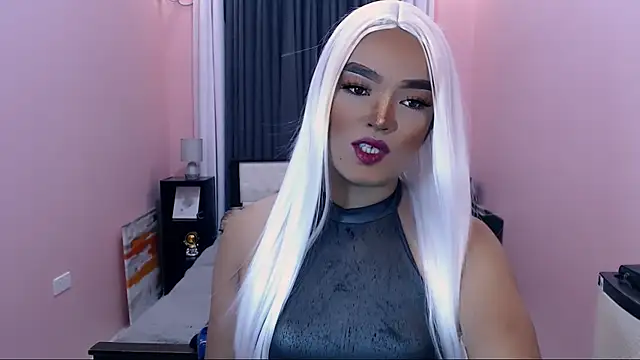 Fantacyloverr online show from February 26, 10:03 am