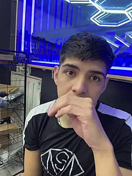 Johan stick online show from December 5, 5:09 pm