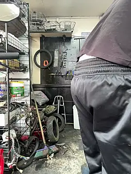 Johan stick online show from December 19, 3:30 pm