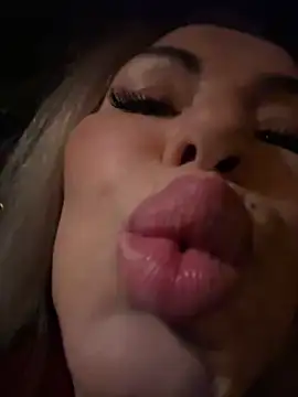 AnikaSunshine online show from April 17, 8:56 pm