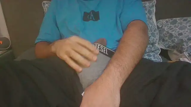 userre08 online show from December 21, 11:56 pm