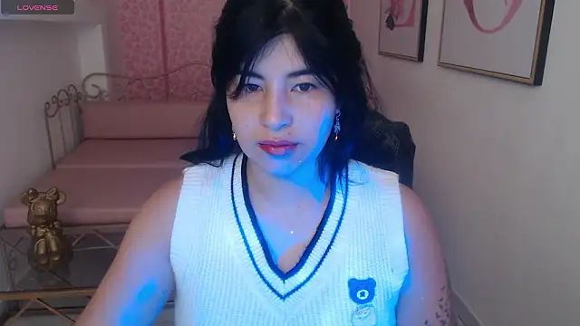 Nina harpper  online show from January 14, 1:17 pm