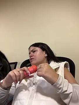 Camila Duarte2 online show from March 4, 1:28 pm