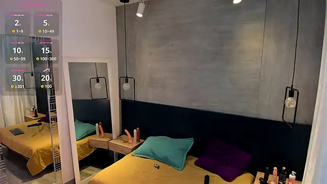 MissSavage  online show from December 22, 7:44 pm