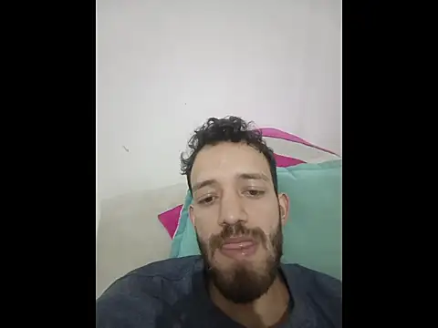 Snapshot of jkslnkd chatting on December 2, 12:49 am jkslnkd online show from December 2, 12:49 am