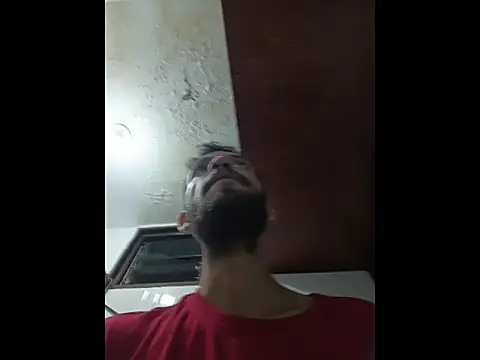 Snapshot of jkslnkd chatting on December 4, 1:48 am jkslnkd online show from December 4, 1:48 am