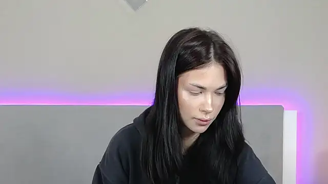 RachaelMils online show from March 27, 4:07 am