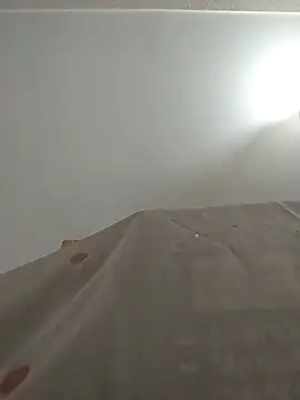 Snapshot of yacinekabiley16 chatting on December 15, 10:52 am yacinekabiley16 online show from December 15, 10:52 am