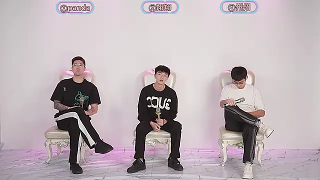 OUBA-boy online show from December 3, 1:31 pm