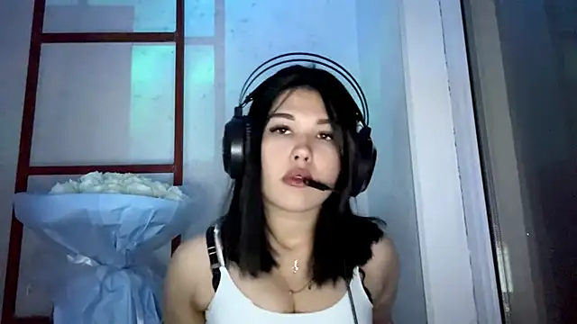 Lolamein online show from December 2, 8:59 pm