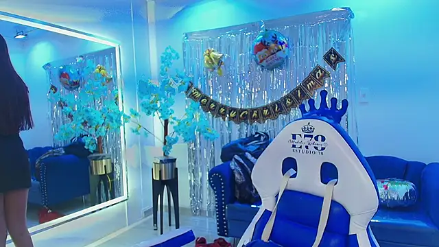 Nicole sounders online show from January 9, 11:57 am