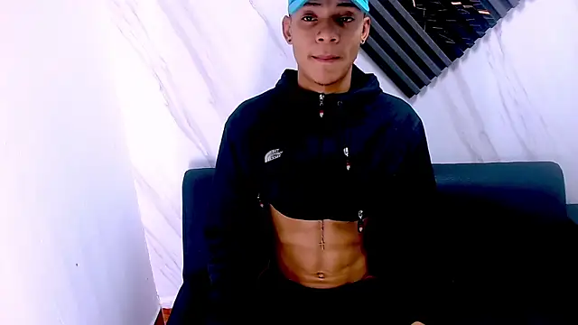 Axel Marcu online show from December 18, 1:17 pm