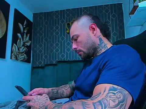 lucky smith1 online show from February 9, 5:28 pm