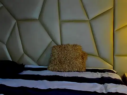 lucky smith1 online show from March 2, 4:47 pm