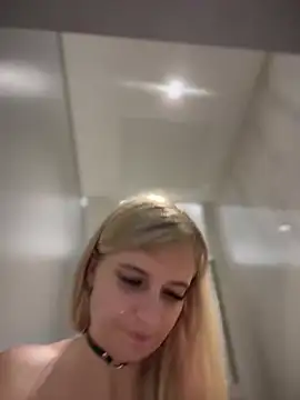 Betsy online show from December 28, 3:26 pm