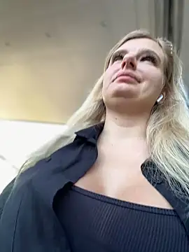 Betsy online show from January 2, 8:06 am