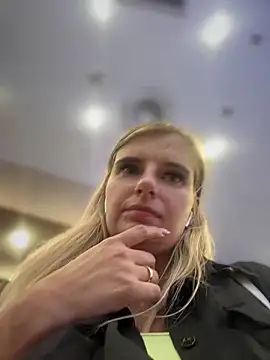 Betsy online show from February 1, 12:37 pm