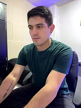 williamsmiiths16 online show from January 12, 5:29 pm