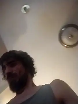 bigjohnson2914 online show from April 11, 5:28 pm