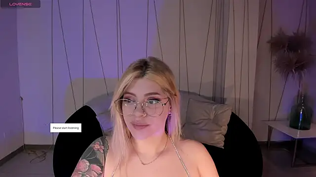 MadisonKane online show from May 24, 11:04 am