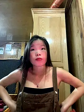 Heni-a online show from December 3, 9:40 am