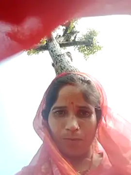 Snapshot of rashi_73 chatting on December 14, 6:19 am rashi 73 online show from December 14, 6:19 am