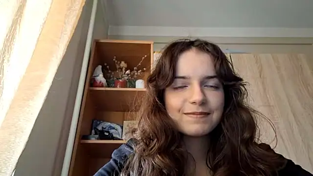 KellyKelik online show from January 14, 9:04 am