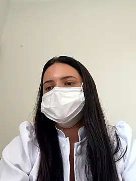 flor model online show from January 18, 5:17 pm