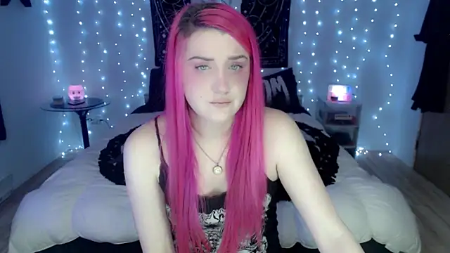 MaryMary  online show from December 7, 1:58 am